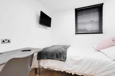 6 bedroom house to rent - Photo 3