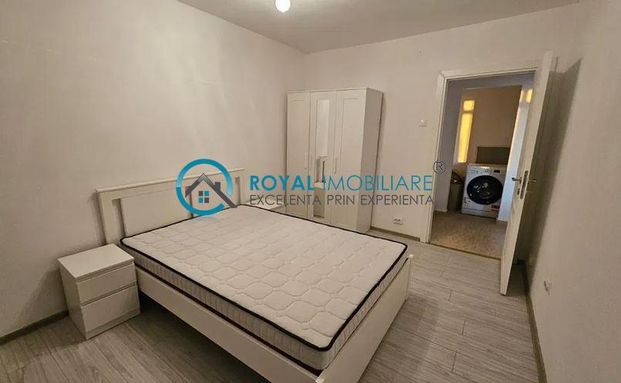 Royal Imobiliare Inchiriere apartament 2 camere zona Vest - Photo 1
