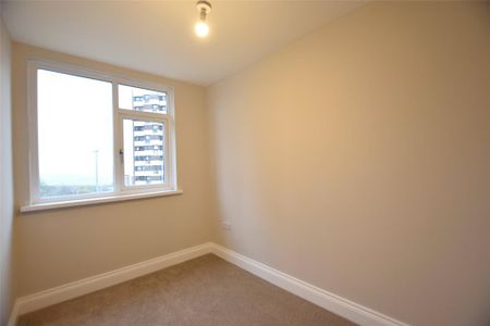 3 bedroom terraced house to rent - Photo 4