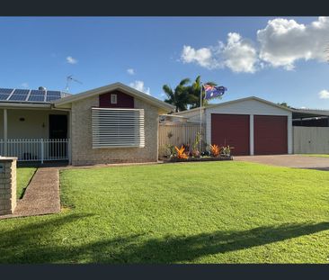 5 Skinner Cres, Urangan, Qld 4655 - Photo 2