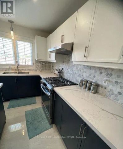 311 OAKTREE CIRCLE E - Photo 5