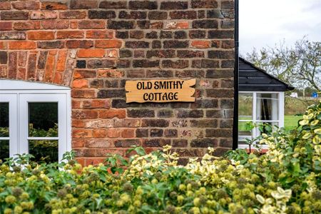 3 bedroom detached house to rent - Photo 4