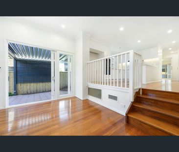 27 Young st, Wahroonga, NSW 2076 - Photo 5