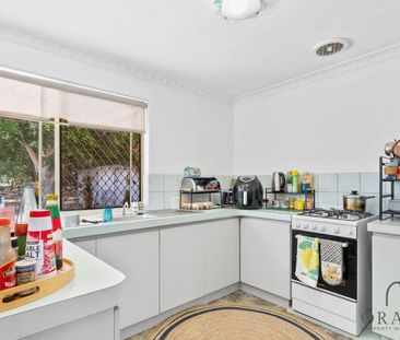 6 Wannyne Street, Mandurah, WA 6210 - Photo 5