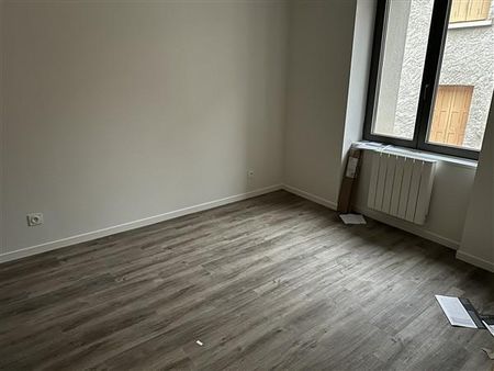 Location Appartement 2 pièces 45m² BEAUZAC 43590 - Photo 3