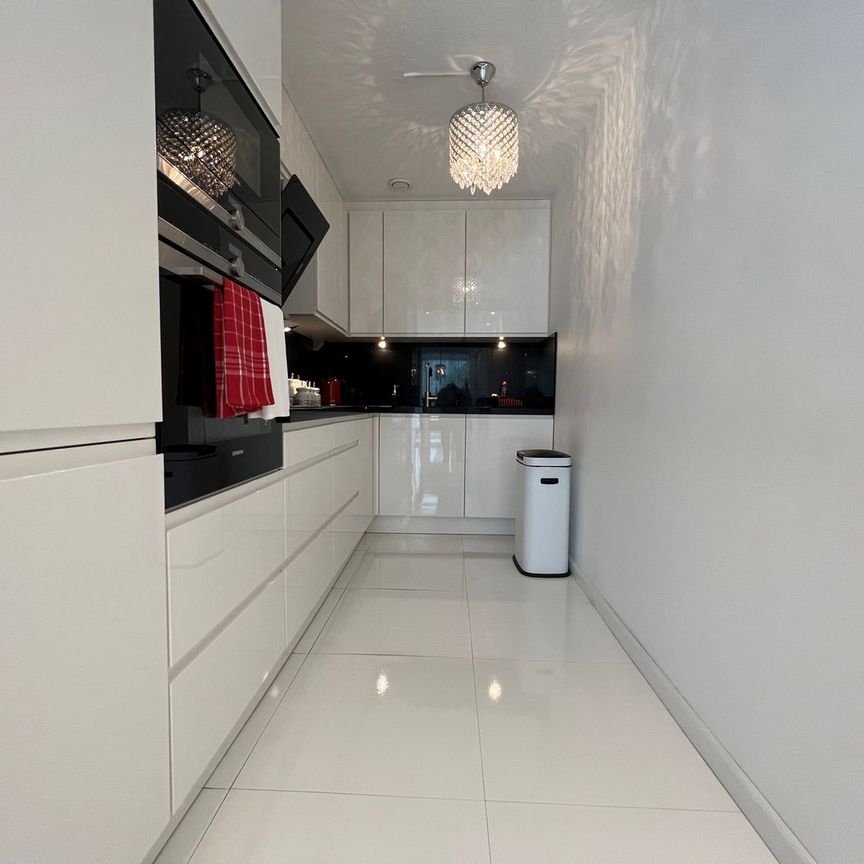 Laan op Zuid 736, Kop van Zuid - Entrepot, 3071AB, Rotterdam - Foto 1