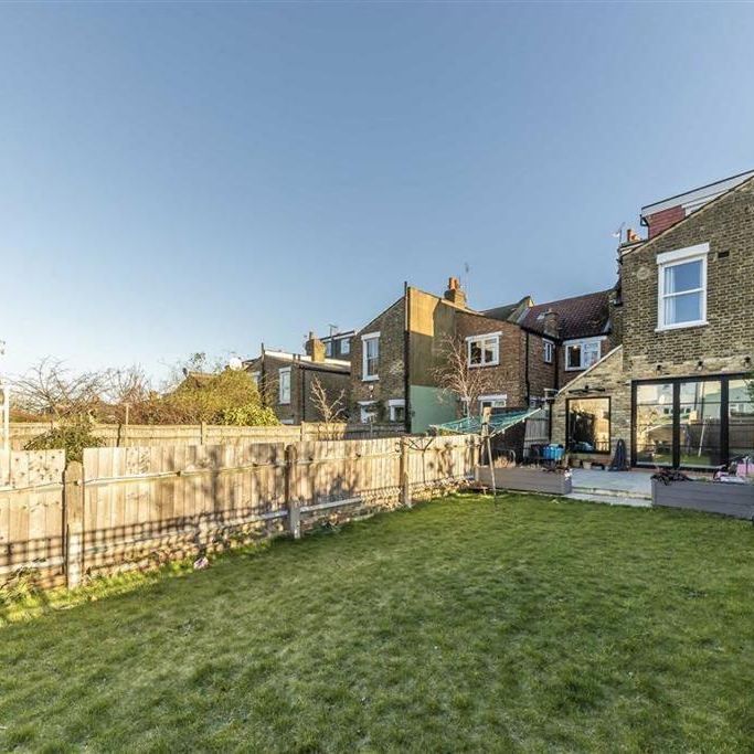 5 bedroom house to rent - Photo 1