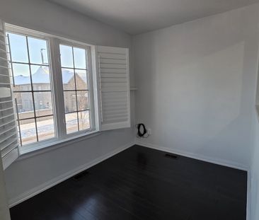 For Lease - 72 Hurst Drive, Ajax, Ontario - Photo 2