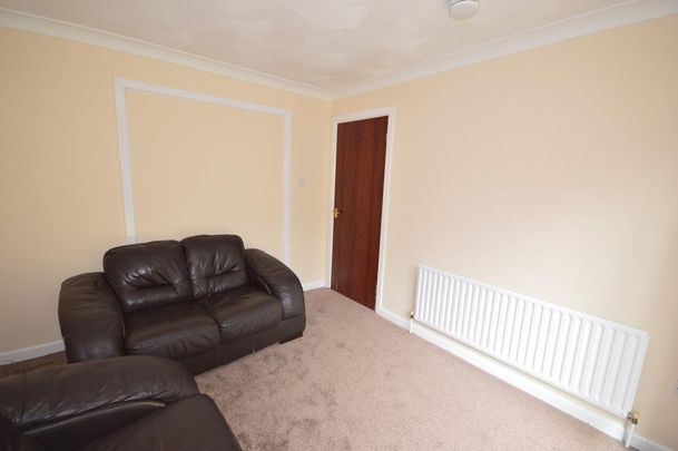 4 bedroom detached house to rent - Photo 1