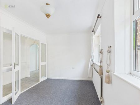 3 bedroom detached bungalow to rent - Photo 2