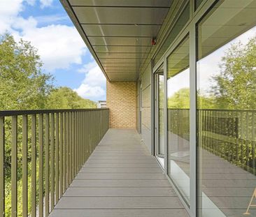 Flagstaff Road, Bankside Gardens, Reading - Photo 3