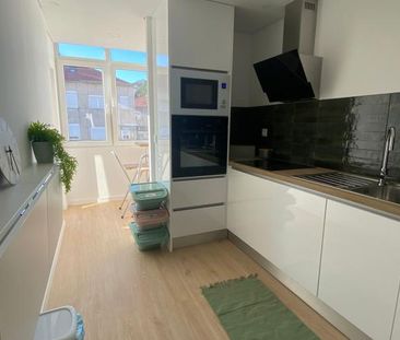 apartamento novo- almada centro- AC- Smart TV-Cleaning and Laudring - Foto 6