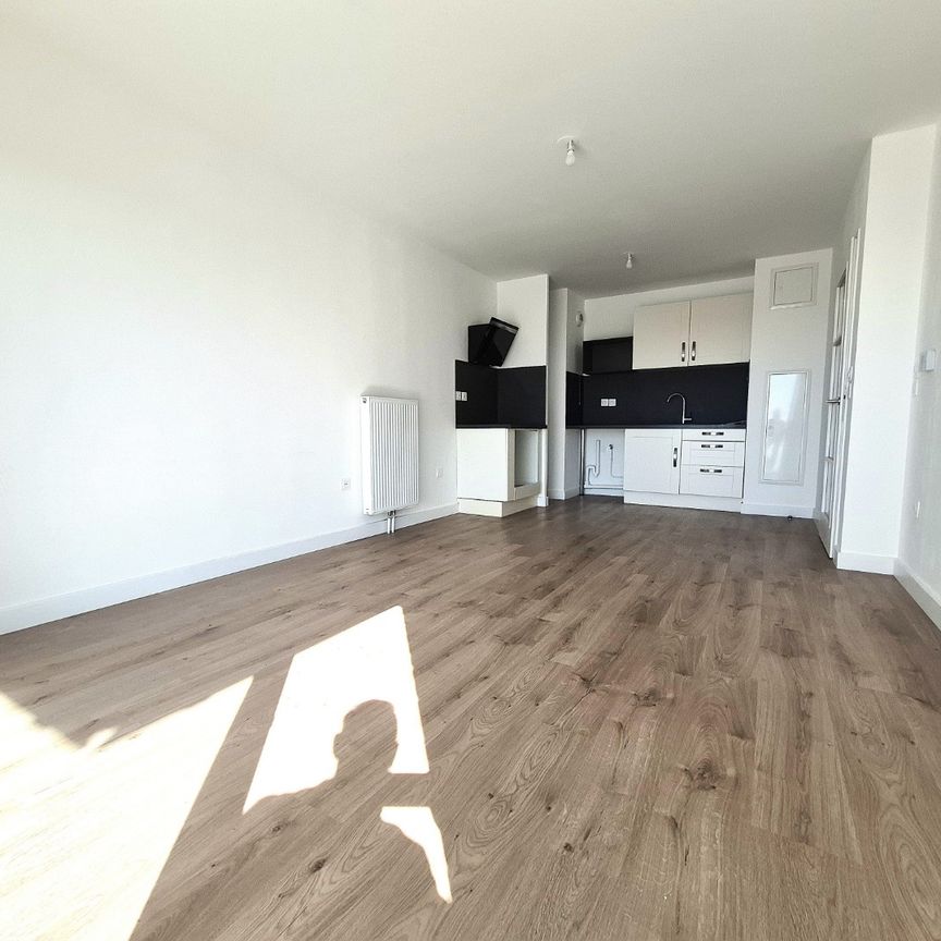 Location Appartement 2 pièces 42m² RONCQ 59223 - Photo 1