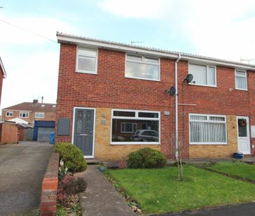 3 bedroom end of terrace house to rent - Photo 3