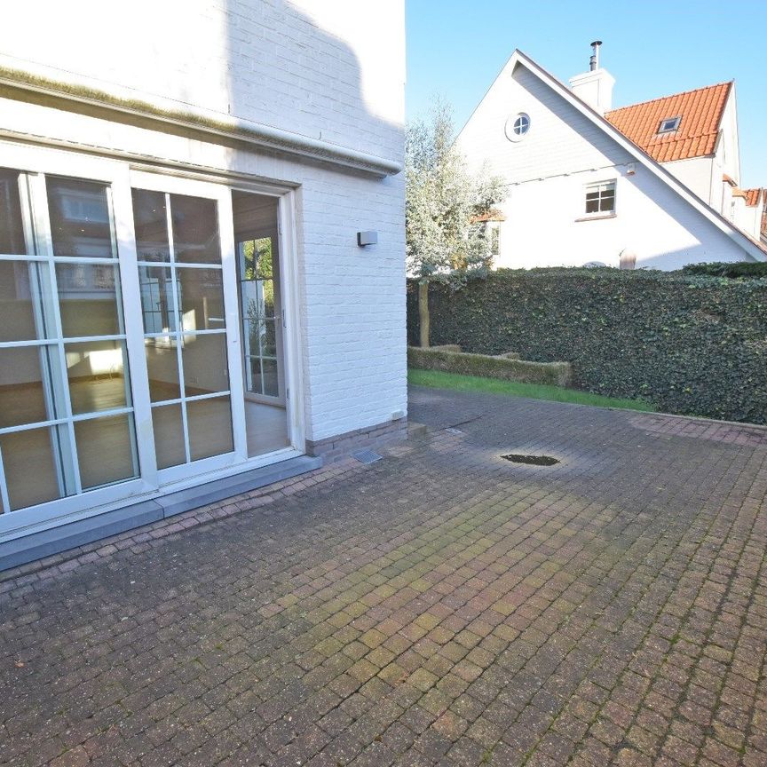 Gezellige woning op een rustige ligging nabij het Tijl en Nele plein! - Photo 1