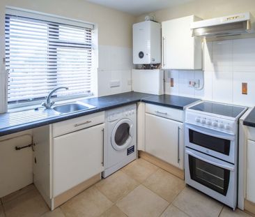 2 Bedroom - Photo 3
