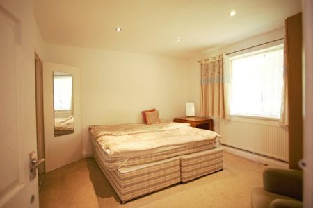 2 bedroom maisonette to rent - Photo 5