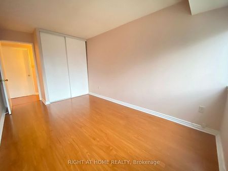 For Lease - 350 Webb Drive Unit# 1807, Mississauga, Ontario - Photo 5