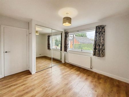 3 bedroom detached bungalow to rent - Photo 5