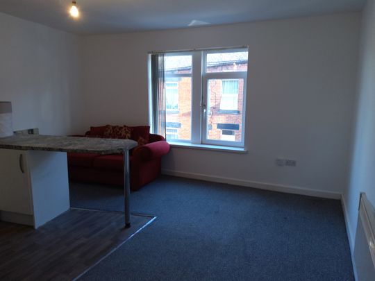 Home - Rooms - FLAT, GREENFOOT LANE , BARNSLEY - Photo 1