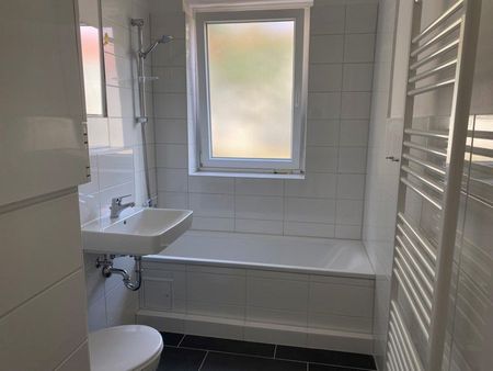 Renovierte 3-Zimmer-Wohnung mit Balkon - Foto 2