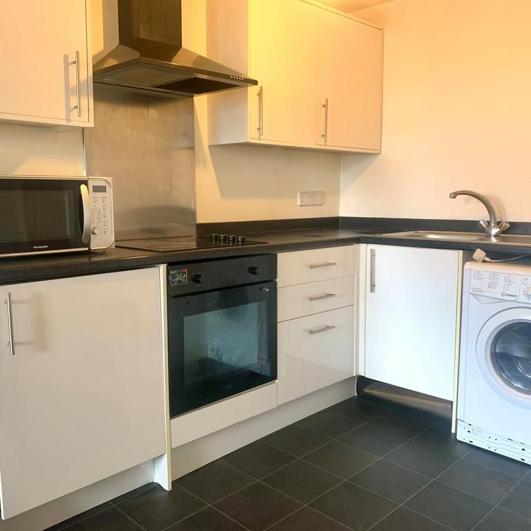 1 bedroom flat to rent - Photo 1