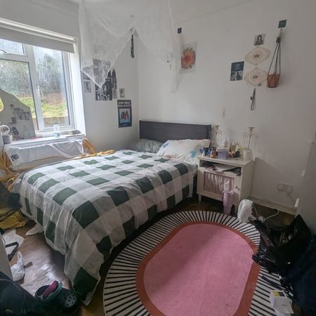 3 Bed Flat, Queens Court Queens Road, TW10 - Photo 3