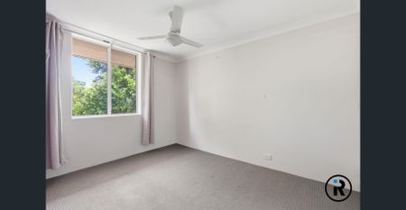 Convenient & Low-Maintenance Living in the Heart of Coorparoo 🏡 - Photo 2