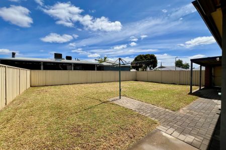 10 Maddison Close, Mildura VIC 3500 - Photo 3