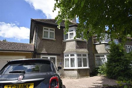 The Manor Way, Wallington, SM6 - Photo 4