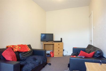 Flat 4, 21 Midland Road, Leeds, Hyde Park, Leeds, LS6 1BQ - Photo 5