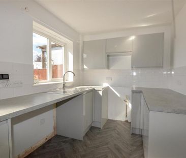 2 bedroom terraced house to rent - Photo 6