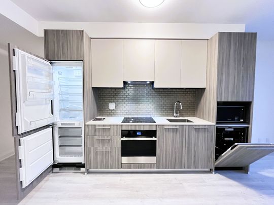 For Lease - 65 Broadway Avenue Unit# 1111, Toronto, Ontario - Photo 1