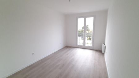 location Appartement T3 DE 63.76m² À CHALIFERT - Photo 2