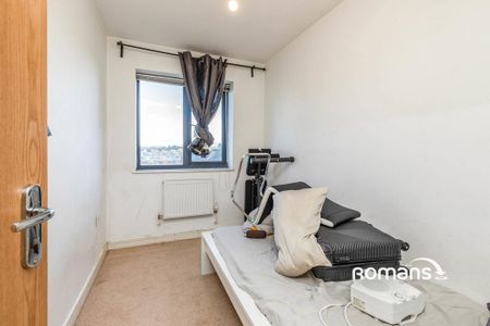 2 bedroom flat to rent - Photo 5