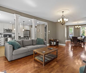 Leslie Street - Photo 1