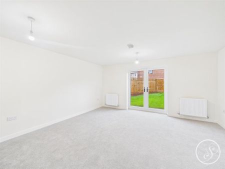 2 bedroom semi-detached house to rent - Photo 2