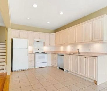 For Lease - 196 Nelson Street, Oakville, Ontario - Photo 6