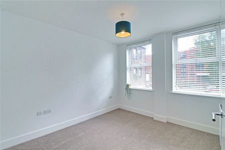 Upper Charles Street, Camberley, Surrey, GU15 - Photo 2