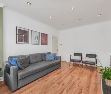 4 bedroom terraced house to rent - Photo 1