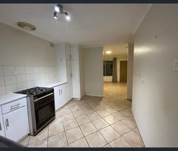 2Br Single-Storey Unit in Small group of only 4 - Photo 3