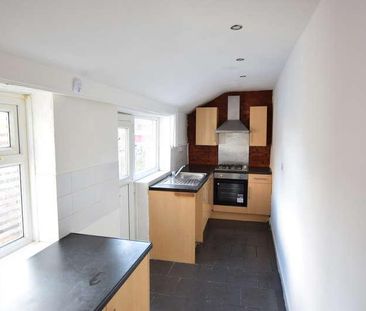 Grenfell Avenue, Blackpool, FY3 - Photo 4
