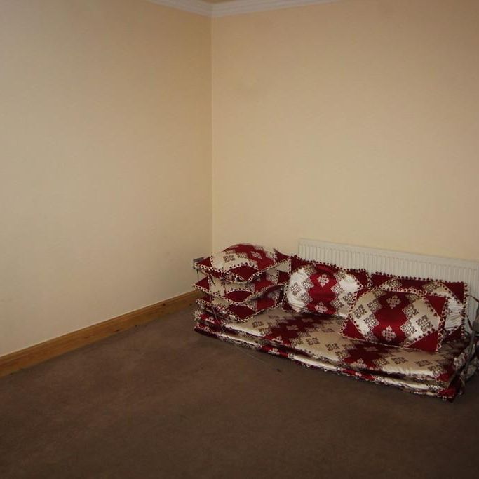 4 bedroom detached house to rent - Photo 1