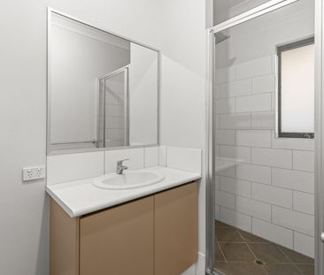 Stunning Residence with Expansive Outdoor Living! - Photo 5