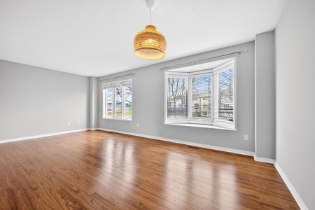 For Lease - 5090 Fairview Street Unit# 4, Burlington, Ontario - Photo 3