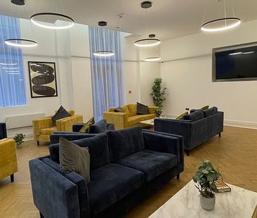 Studio Flat, Drury Lane, L2 - Photo 1