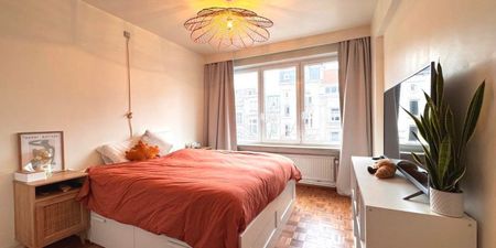 Appartement te huur in Gent voor € 1.290 met 3 slaapkamers - Photo 2