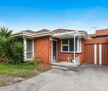 Lovely Two Bedroom Unit in Good Location! - Photo 4