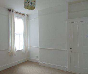 2 Bed Flat, East Dulwich, SE22 - Photo 5
