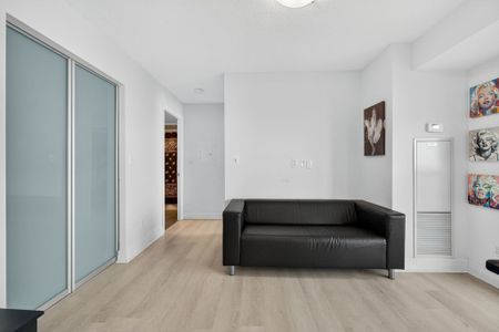 For Lease - 215 Queen Street Unit# 611, Brampton, Ontario - Photo 3